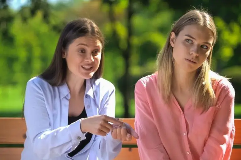 How to Deal With a Conversational Narcissist (Top Tips!)