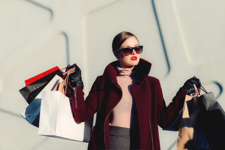 How To Protect Against Narcissist Spending Habits