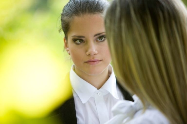 How To Confront A Narcissist About Lying?